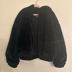 Girls size 6/6x Faux fur black hooded jacket